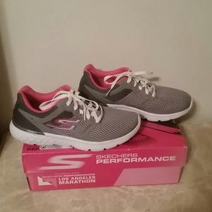 Sketchers Performance Tennis Shoe